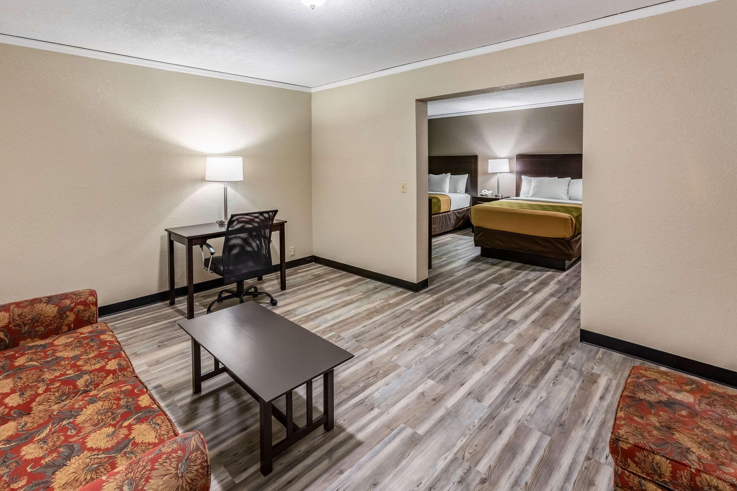 Econo Lodge Inn & Suites Newton Luaran gambar