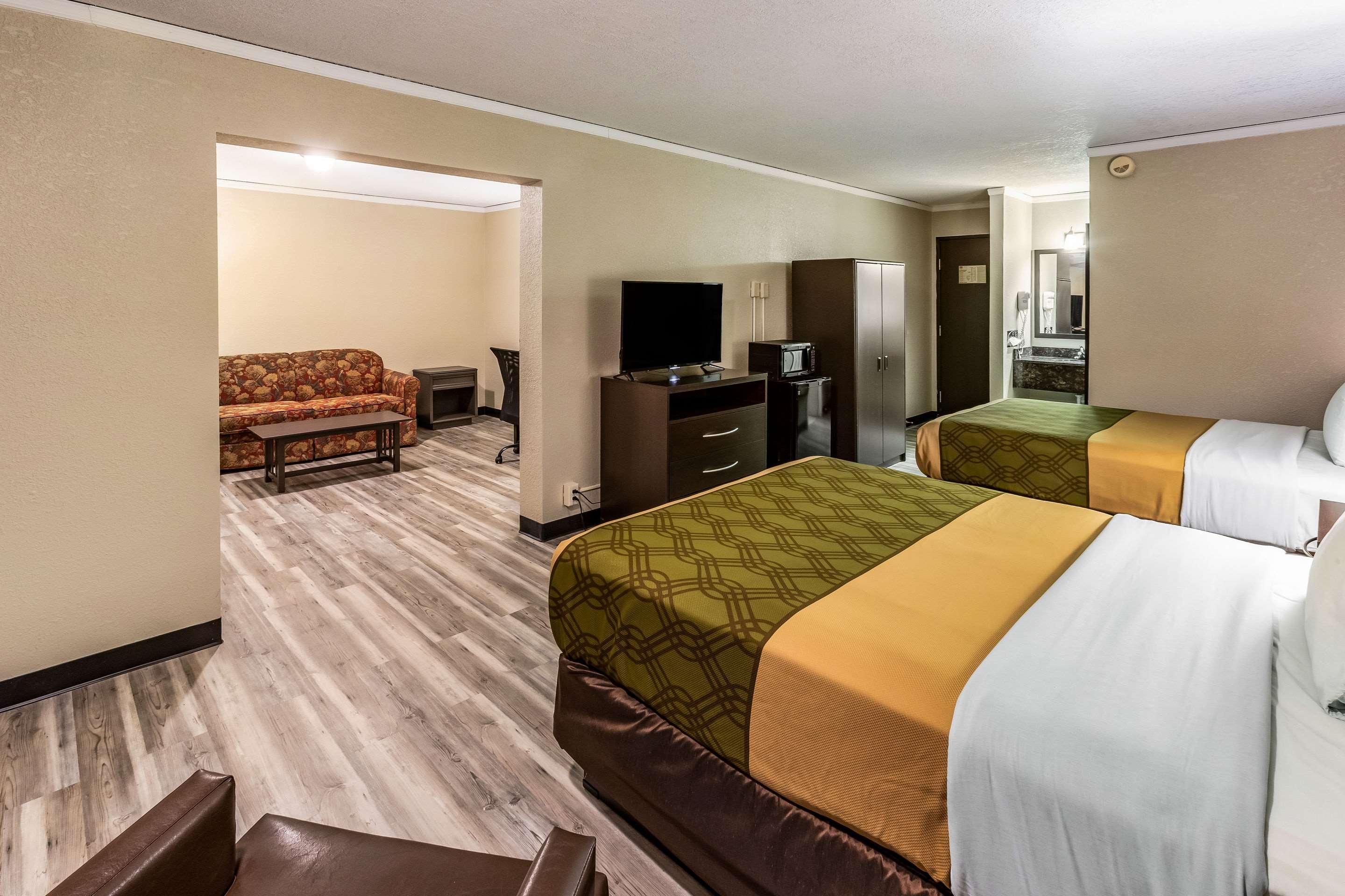 Econo Lodge Inn & Suites Newton Luaran gambar