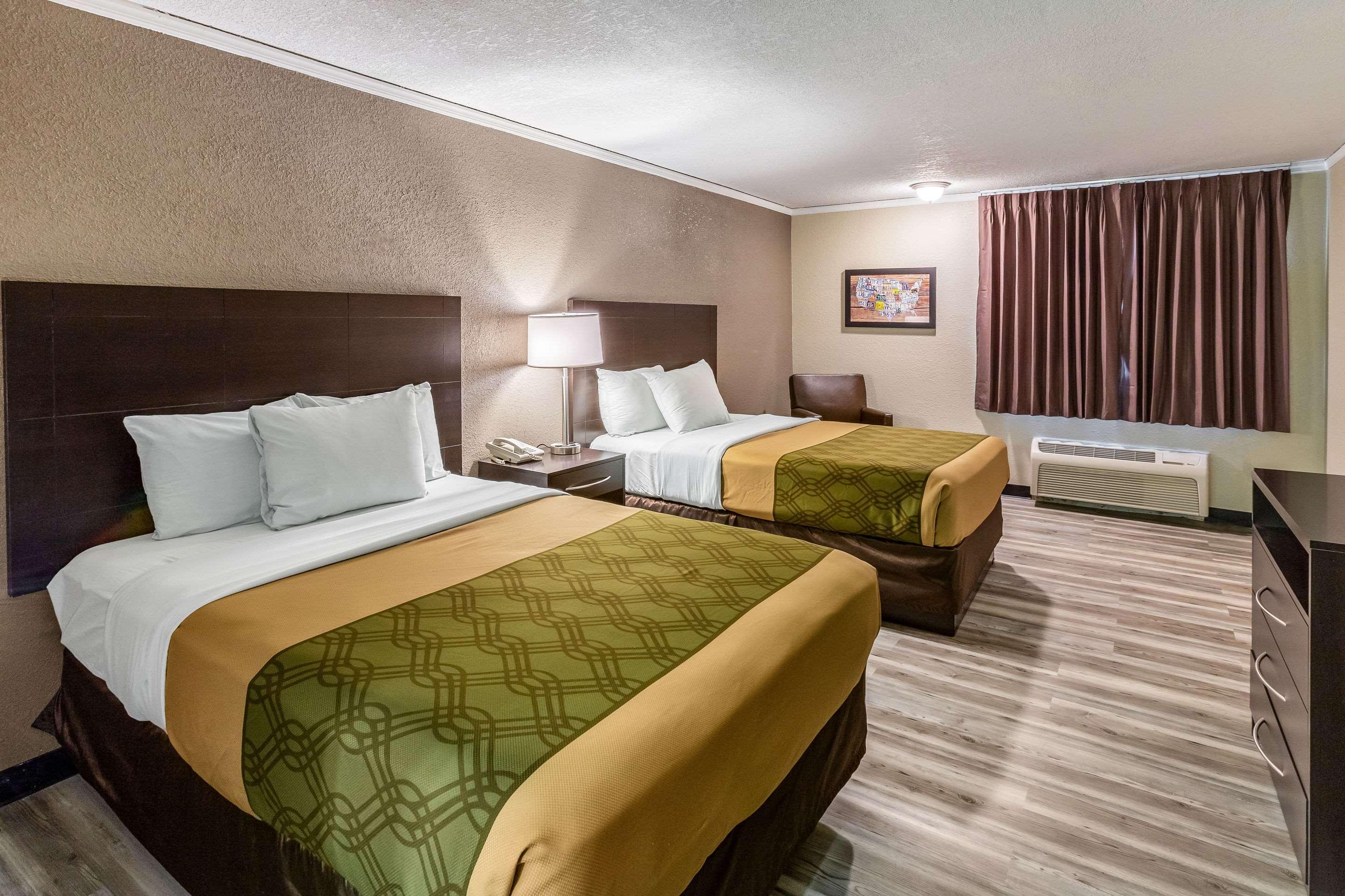 Econo Lodge Inn & Suites Newton Luaran gambar