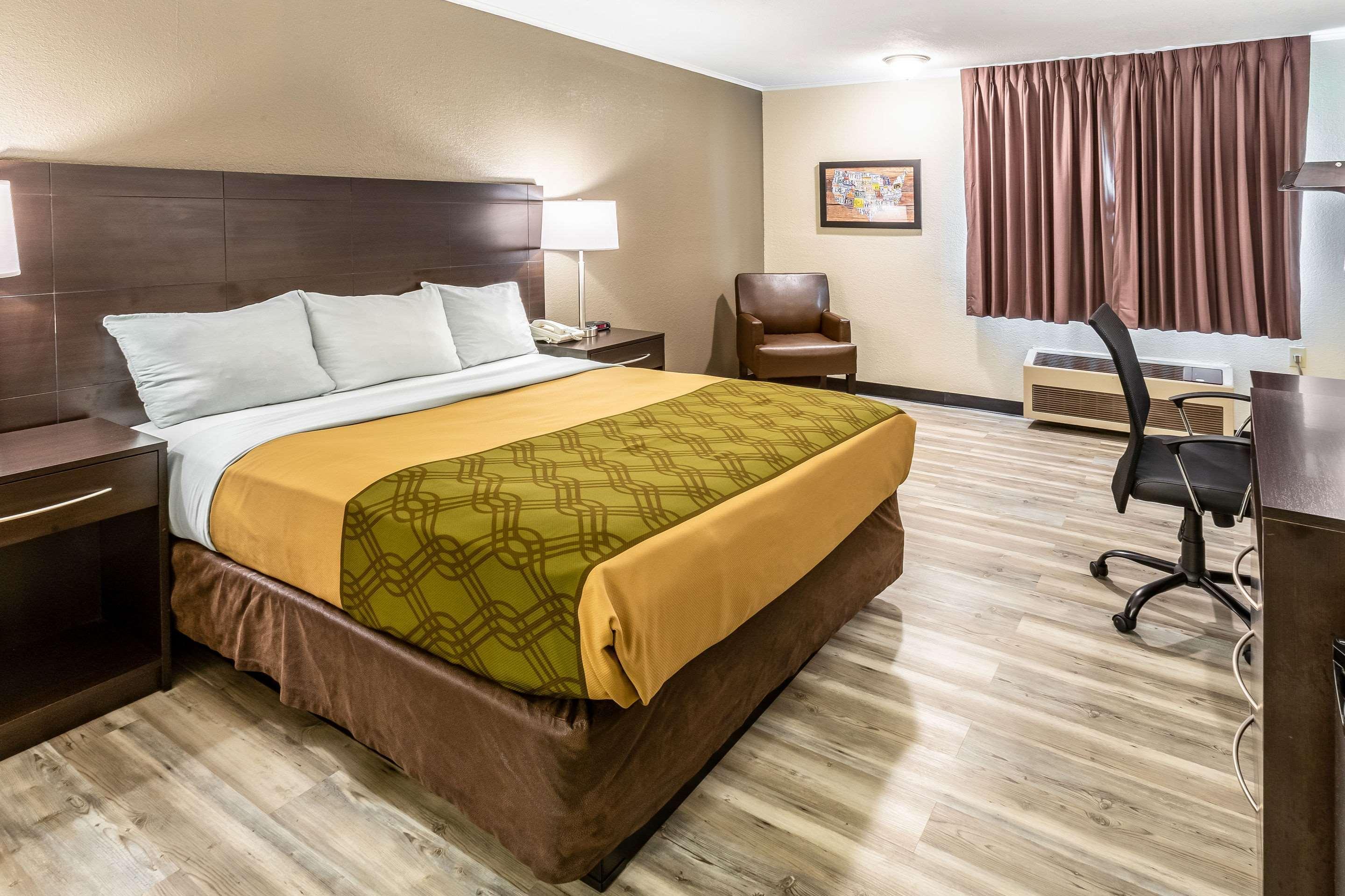 Econo Lodge Inn & Suites Newton Luaran gambar
