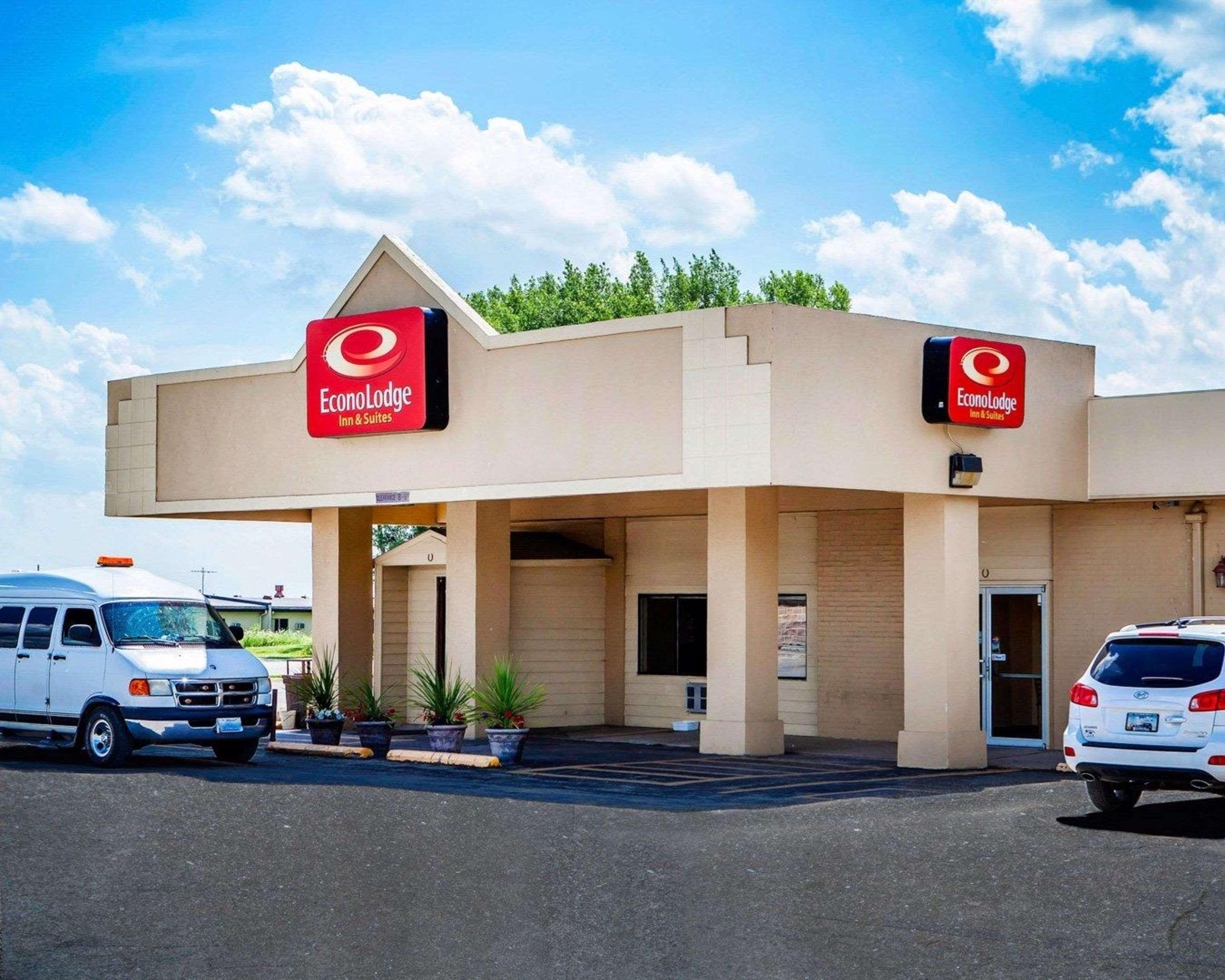 Econo Lodge Inn & Suites Newton Luaran gambar