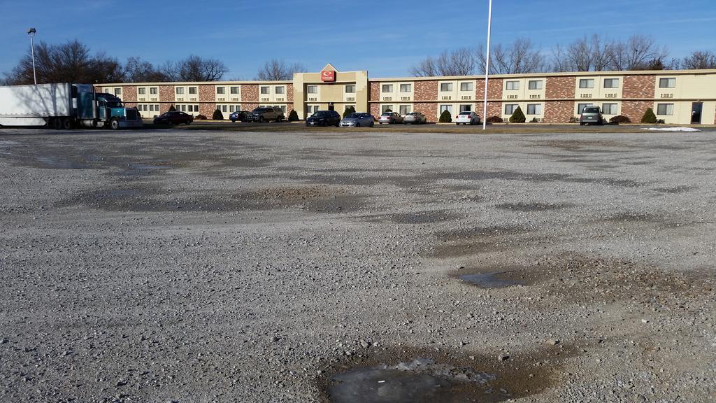 Econo Lodge Inn & Suites Newton Luaran gambar